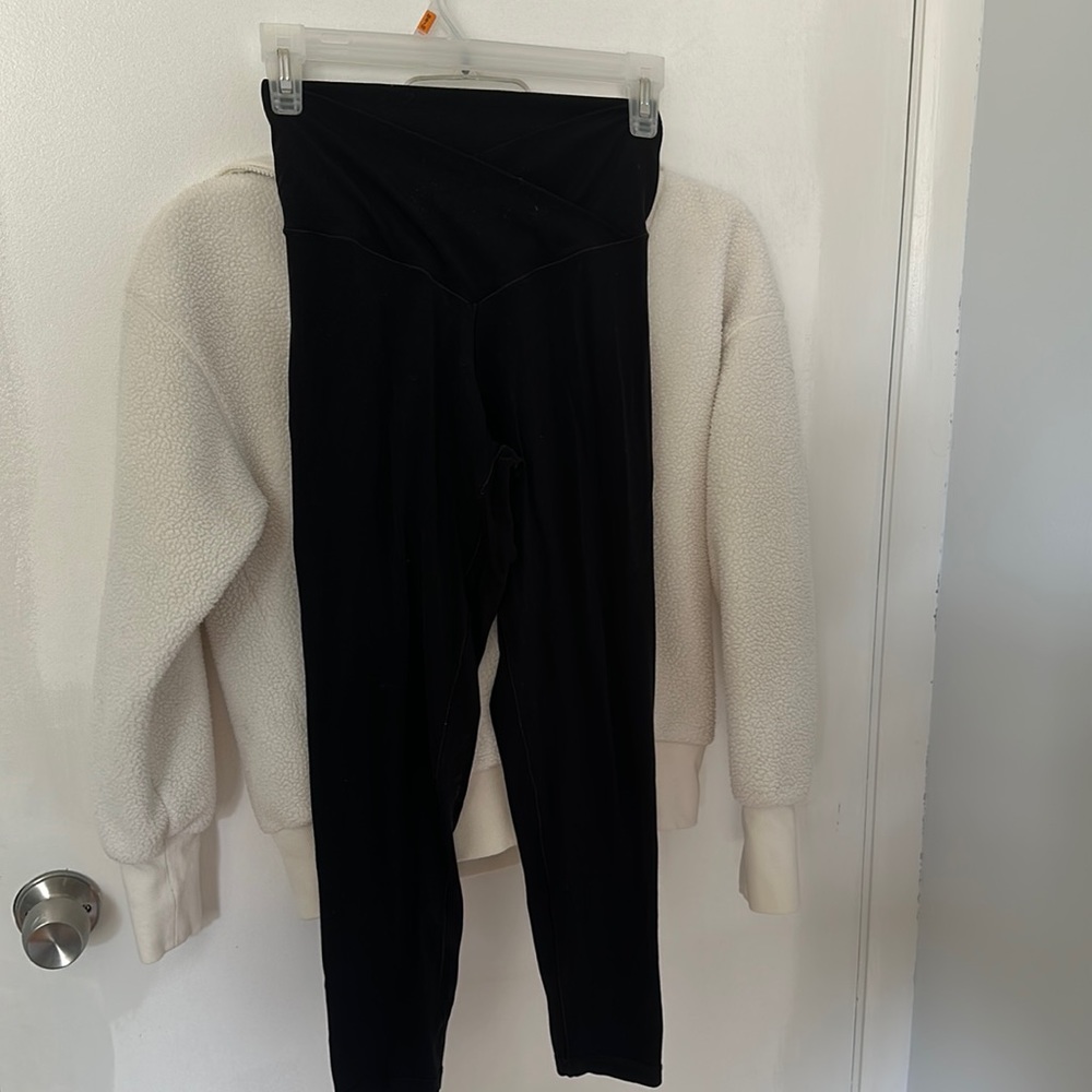 Aerie OFFLINE real me cris cross leggings size m